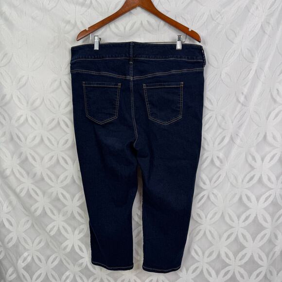 Torrid Crop Skinny Jegging Super Soft High-Rise Jean Size 20 - Picture 3 of 10